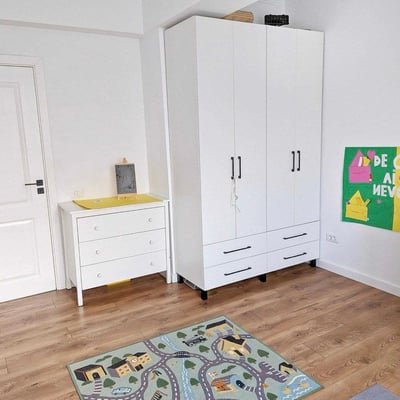 Rental of a spacious 3-room apartment, 273 m², Constanta, Romania